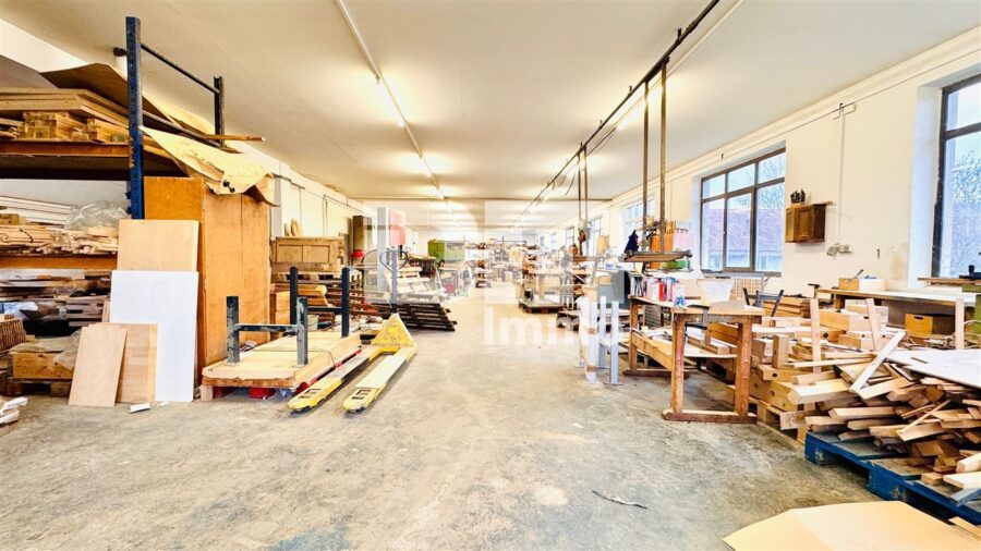 Modernisierter Gewerbekomplex (2 Gebäudeteile) mit langfristigem Mieter + freie Flächen im OG - Gebäude 3 OG Lager 5